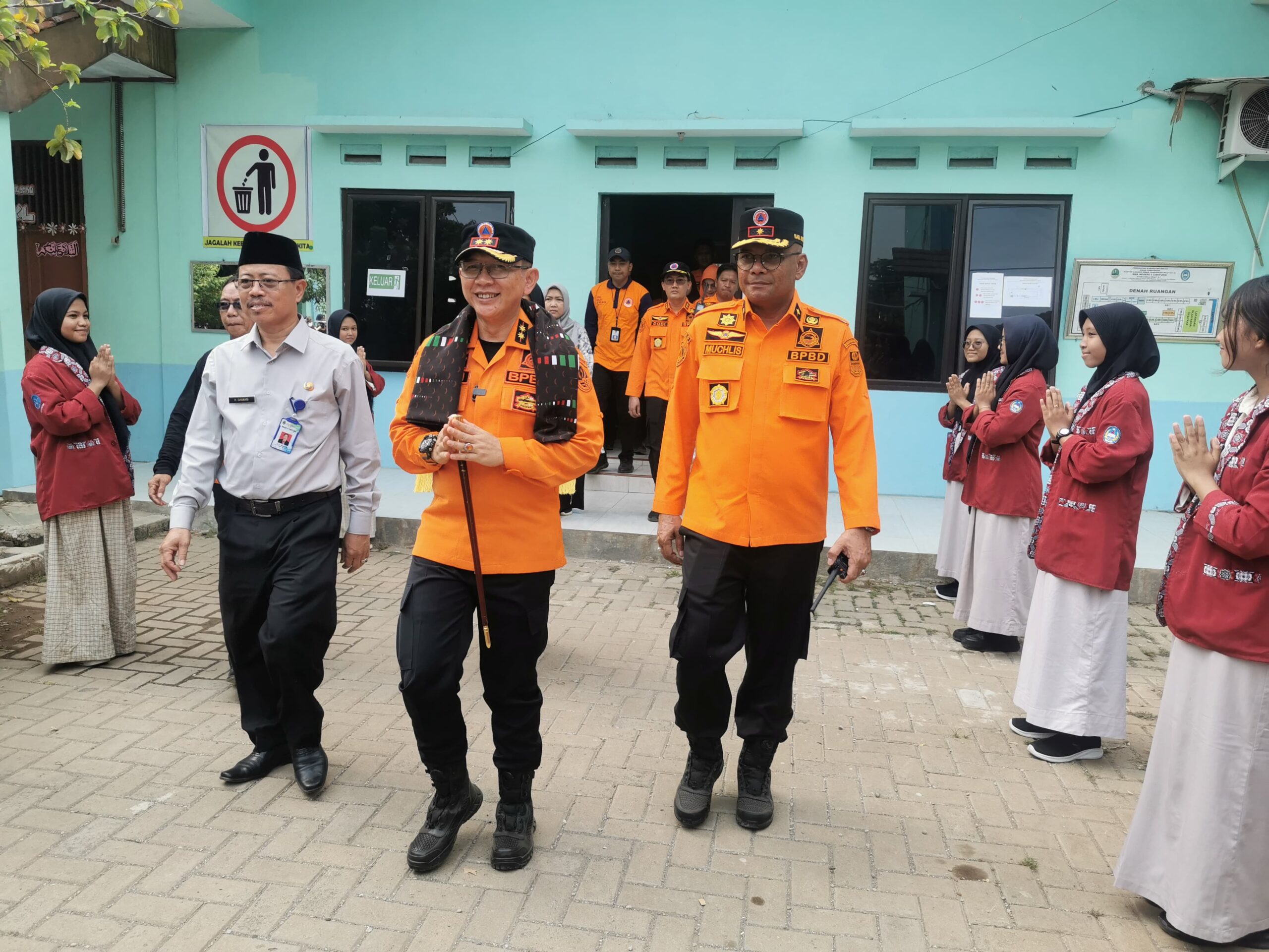 KUNJUNGAN PJ BUPATI KAB.BEKASI DALAM RANGKA PENINGKATAN KESIAPSIAGAAN BENCANA DI SEKOLAH