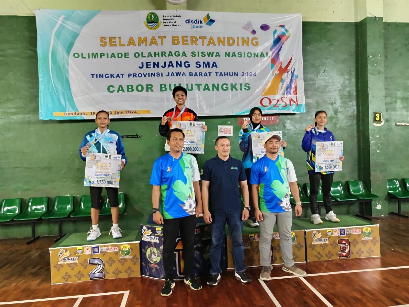 Siswi SMAN 1 Cibitung berhasil Merebut Runner Up O2SN (Olimpiaade Olahraga Siswa Nasional)